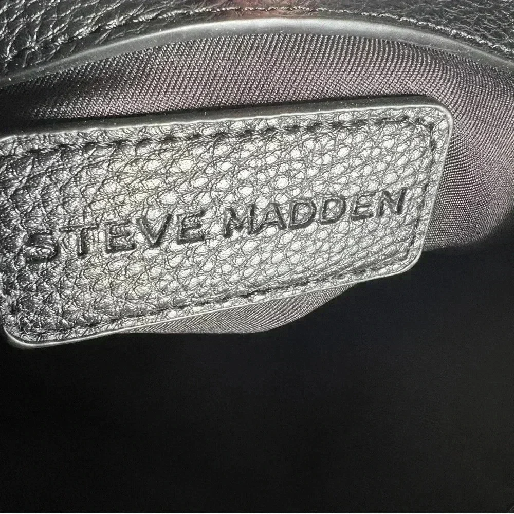 Steve Madden NEW Without Tags Jet Black Pebble Leather Crossbody Bag Purse